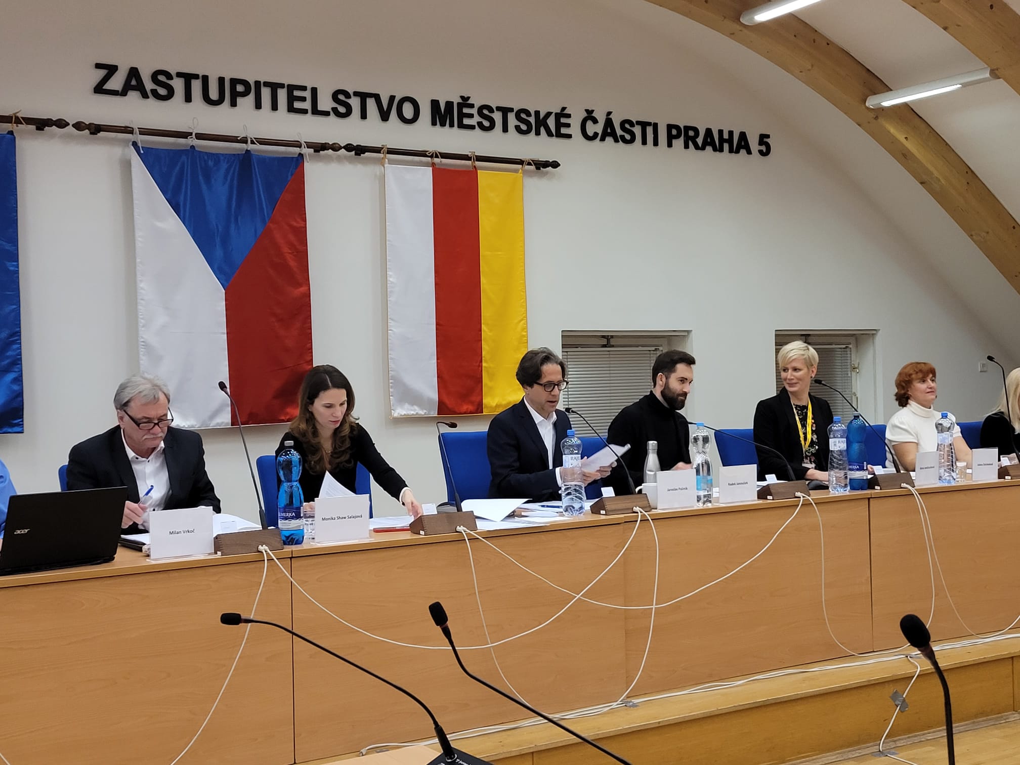 Starostou městské části Praha 5 je Mgr. Jaroslav Pašmik, MBA 2 Rada M%C4%8C 1