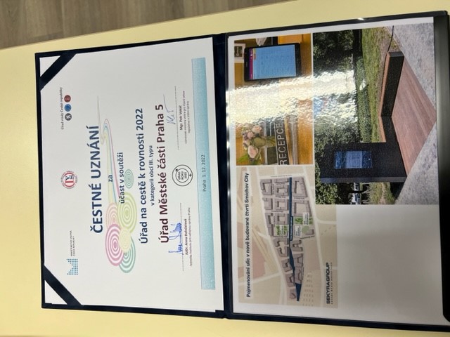 MČ Praha 5 získala čestné uznání na konferenci Úřad na cestě k rovnosti 2 %C4%8Destn%C3%A9 uzn%C3%A1n%C3%AD