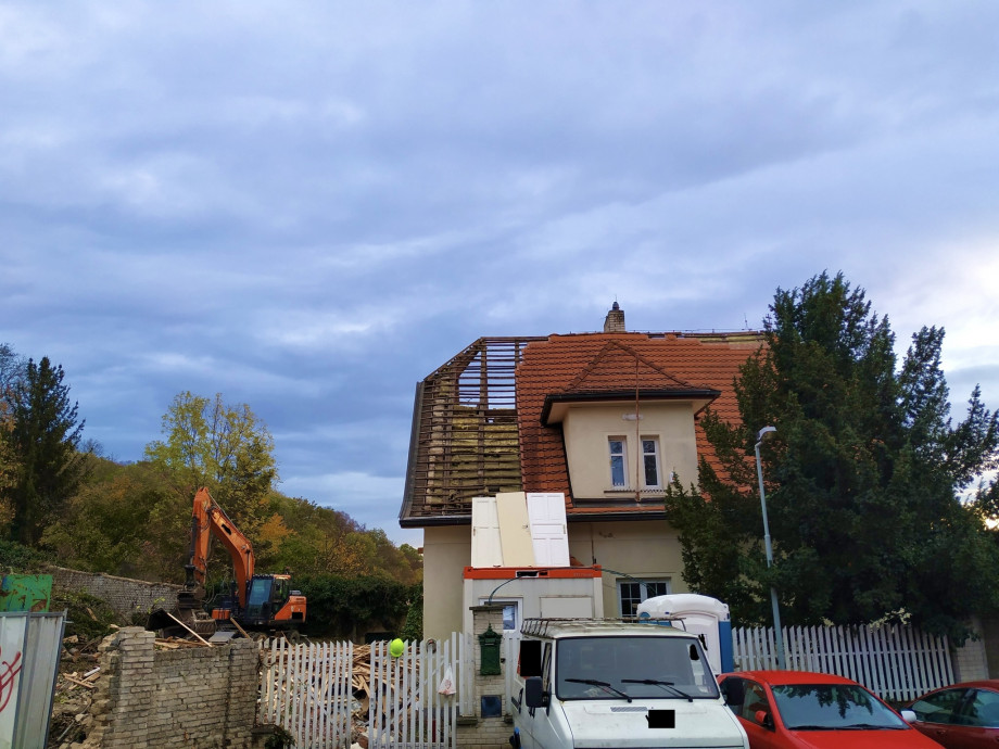 Praha 5 podává podněty na záchranu Schieszlovy vily 1 p%C5%99e%C5%BEila dal%C5%A1%C3%AD den 1