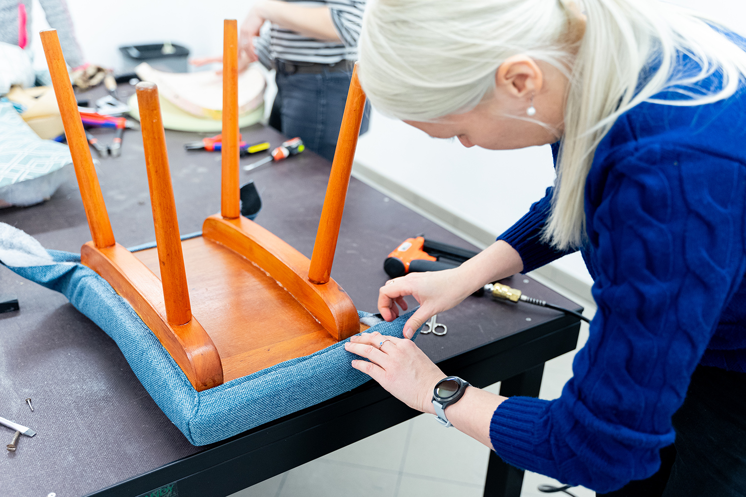 Z tvůrčího domu je nově Peškovka 1 9 NK%CC%A7HLED Foto z alounicka%CC%84ho workshopu foto archiv PeA%CC%81kovky