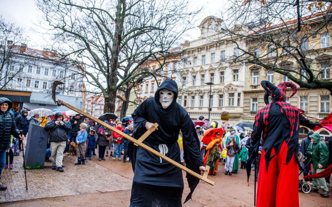 Smíchov ožije masopustním rejem