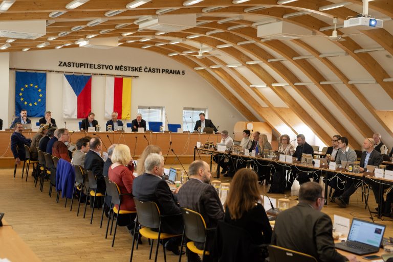 Zastupitelé se sejdou 21. dubna