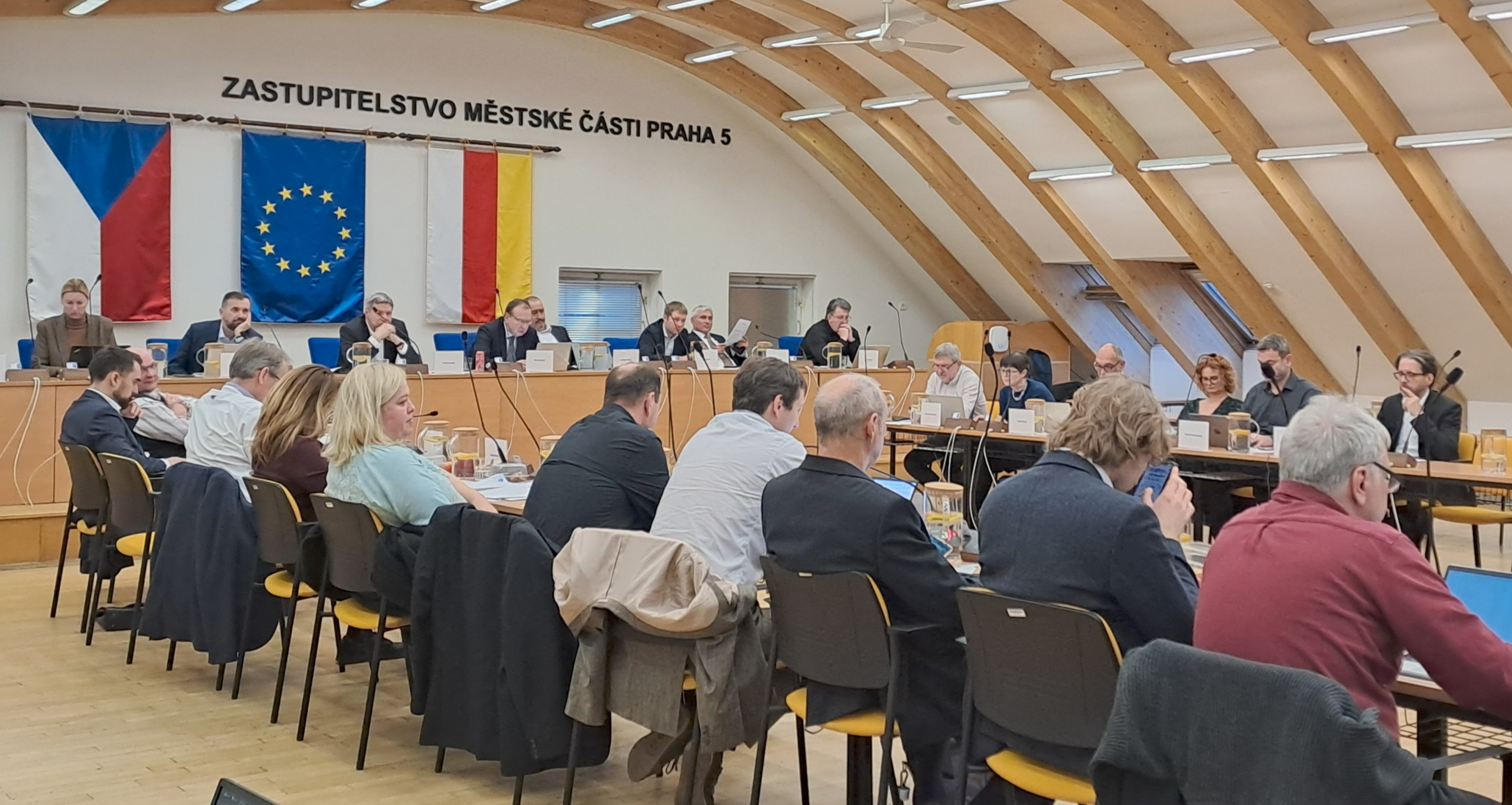 Dnes zasedá zastupitelstvo