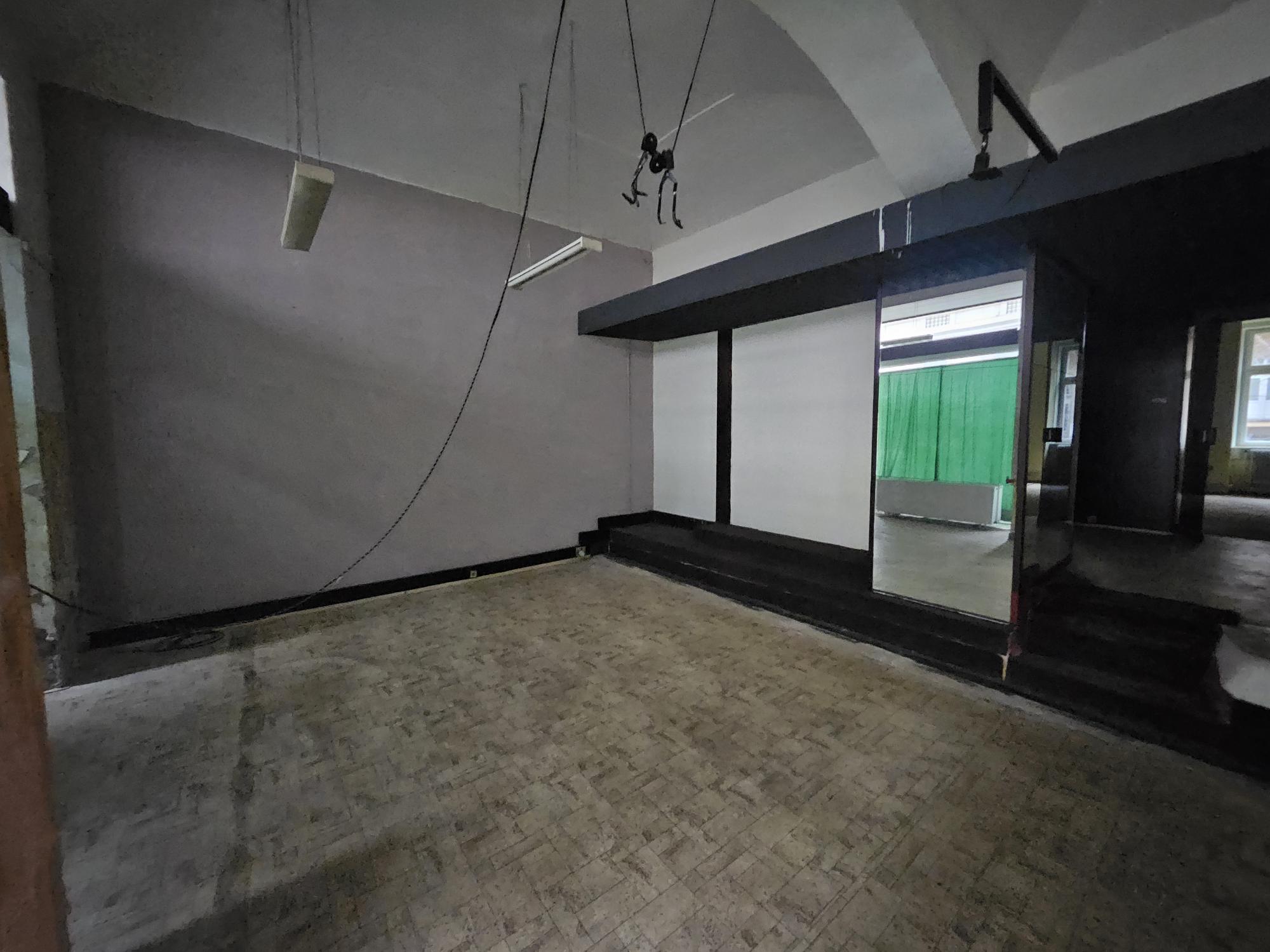 Praha 5 nabízí k pronájmu nebytový prostor ve Zborovská 2 zborovska 46 3