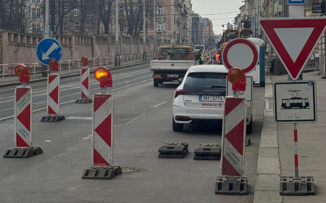 Do schránek míří letáky informující o rekonstrukci Plzeňské