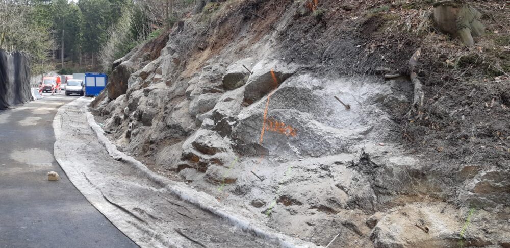 Svah by se měl dočkat sanace