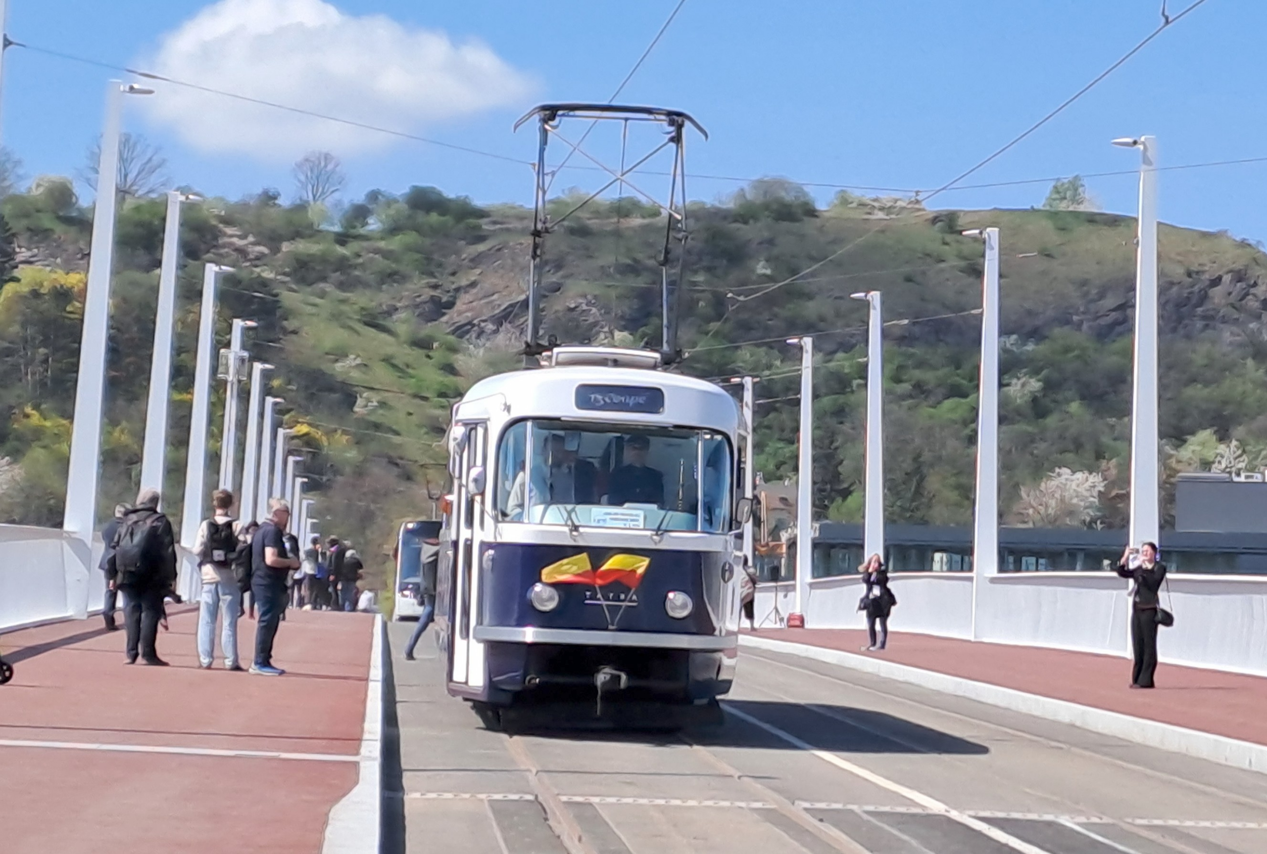 Dvorecký most byl slavnostně otevřen, veřejnosti začne sloužit v sobotu