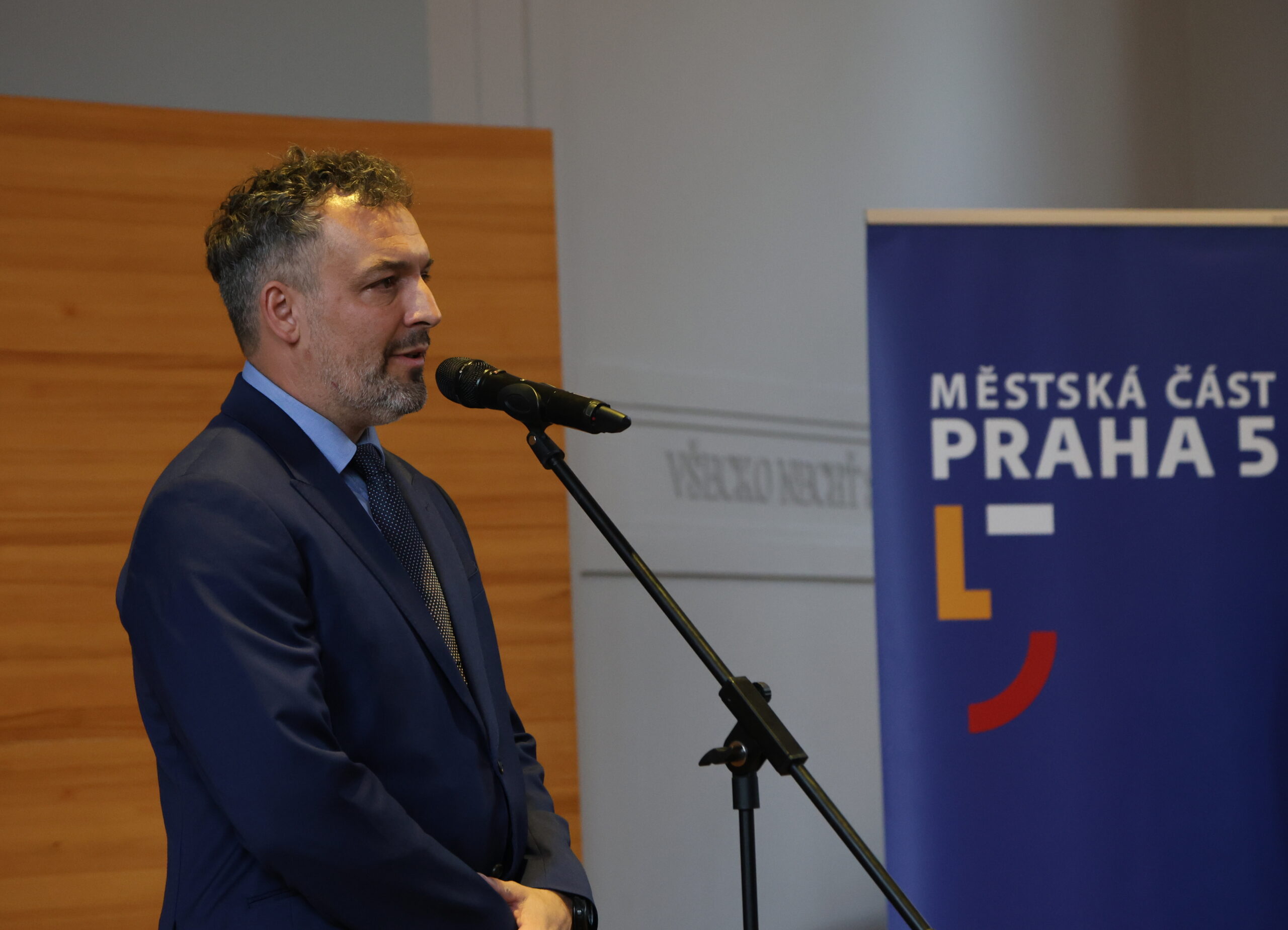 Praha 5 předala ocenění Čestný občan 5 Udeleni cestneho obcanstvi 18.5. 26 5 scaled