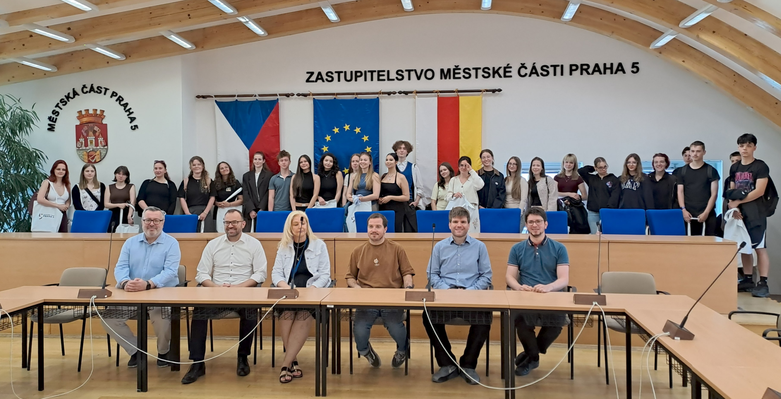 Na radnici zavítali školáci s kolegy z Německa