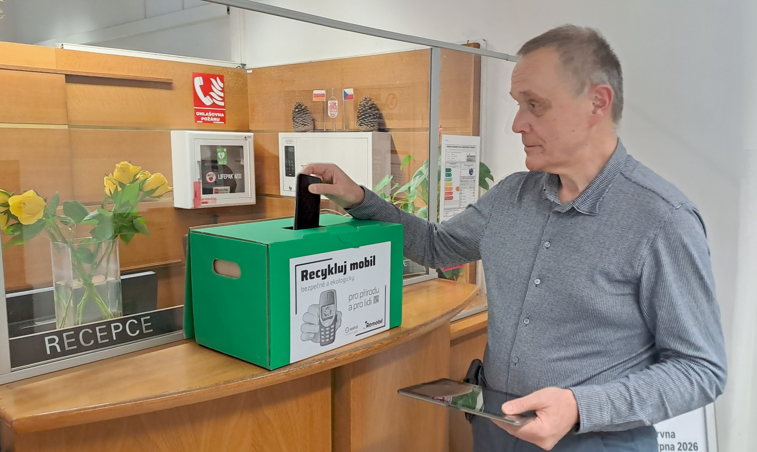 Recyklujeme mobilní telefony s Prahou 5