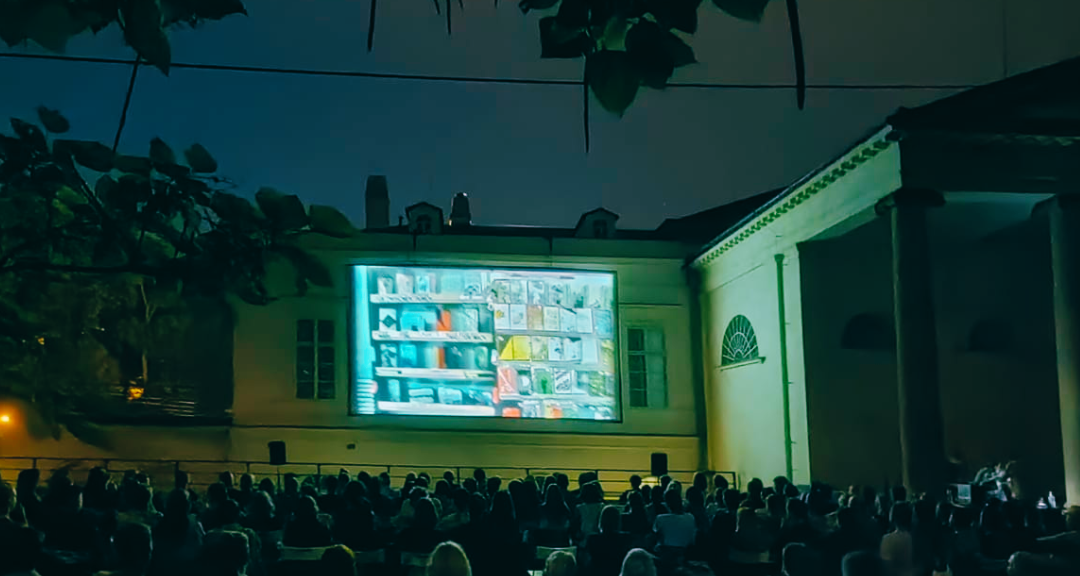 Letní kino promítá v Portheimce i zahradě Kinských 2 letni kinska