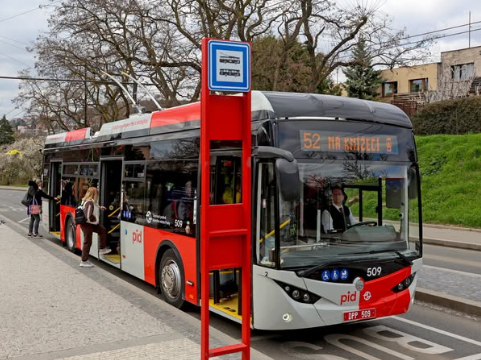 Místo autobusu pojedou trolejbusy